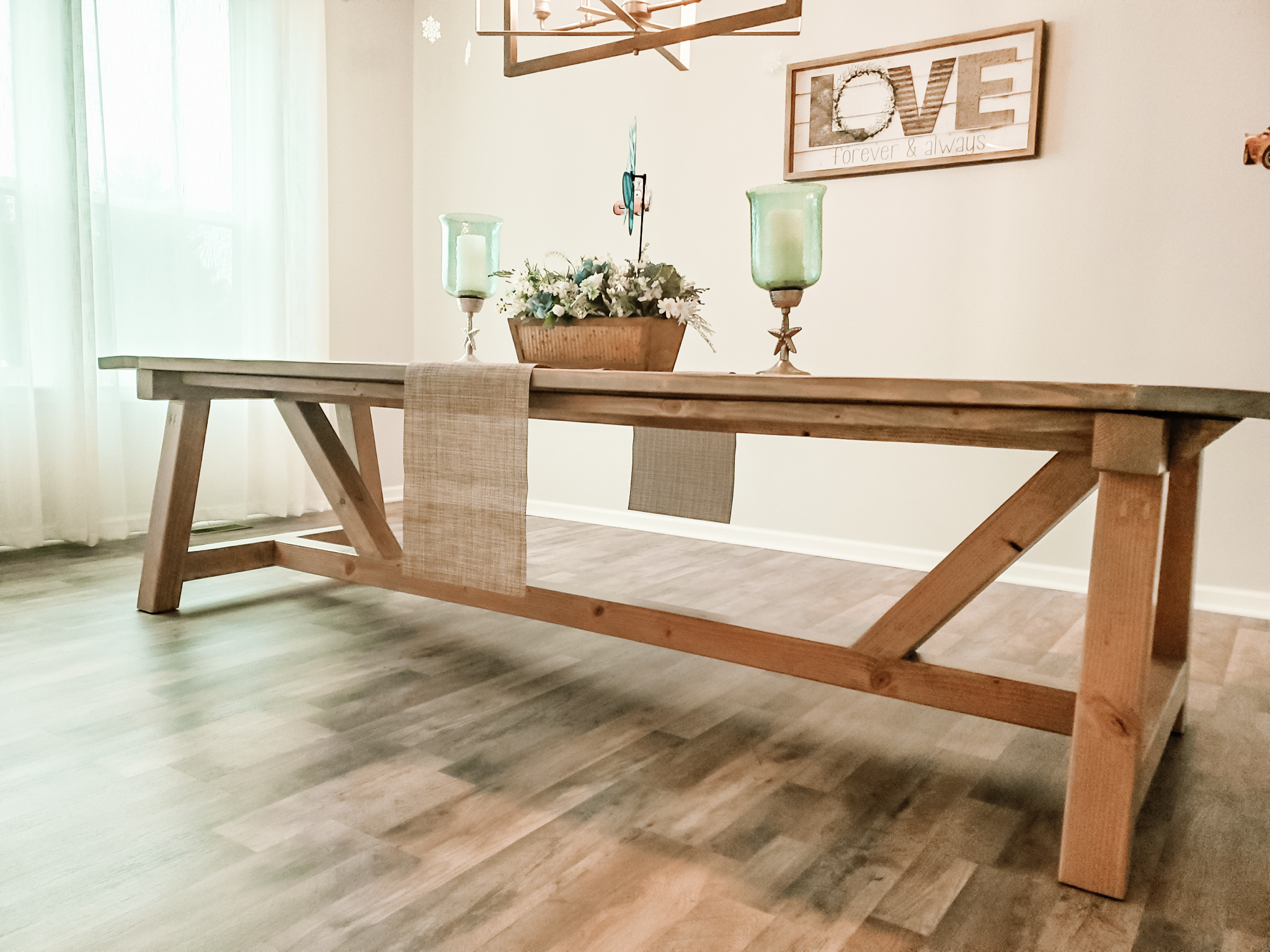 Farmhouse Dining Room Table – Customizable