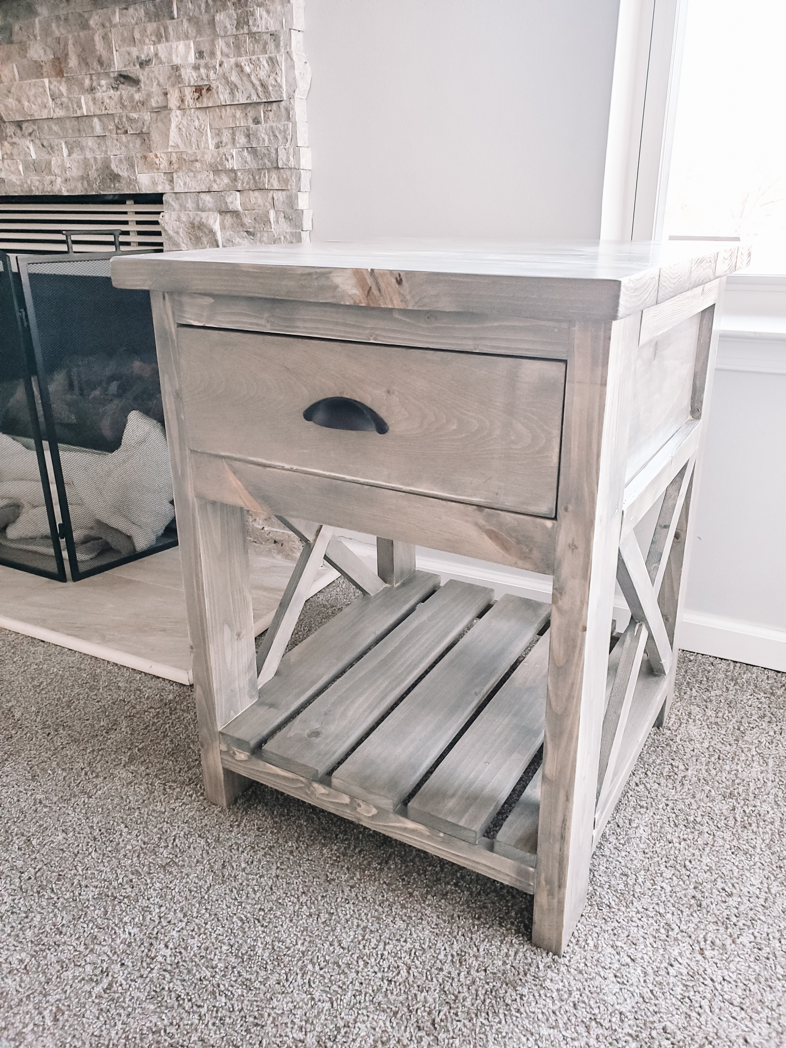 Farmhouse Night Stand / End Table with Drawer